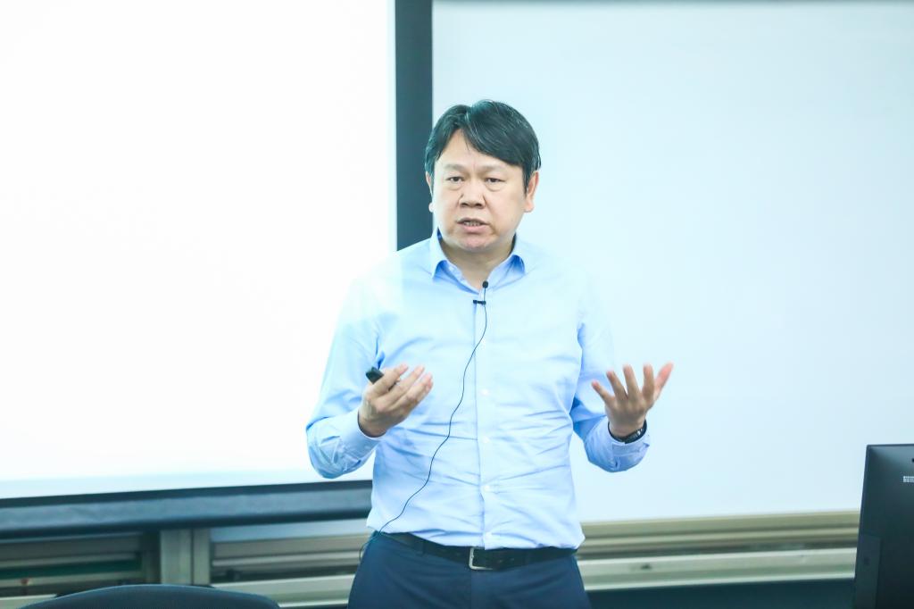 安博电竞第一课 | 刘俏：中国式现代化与中国经济焦点问题