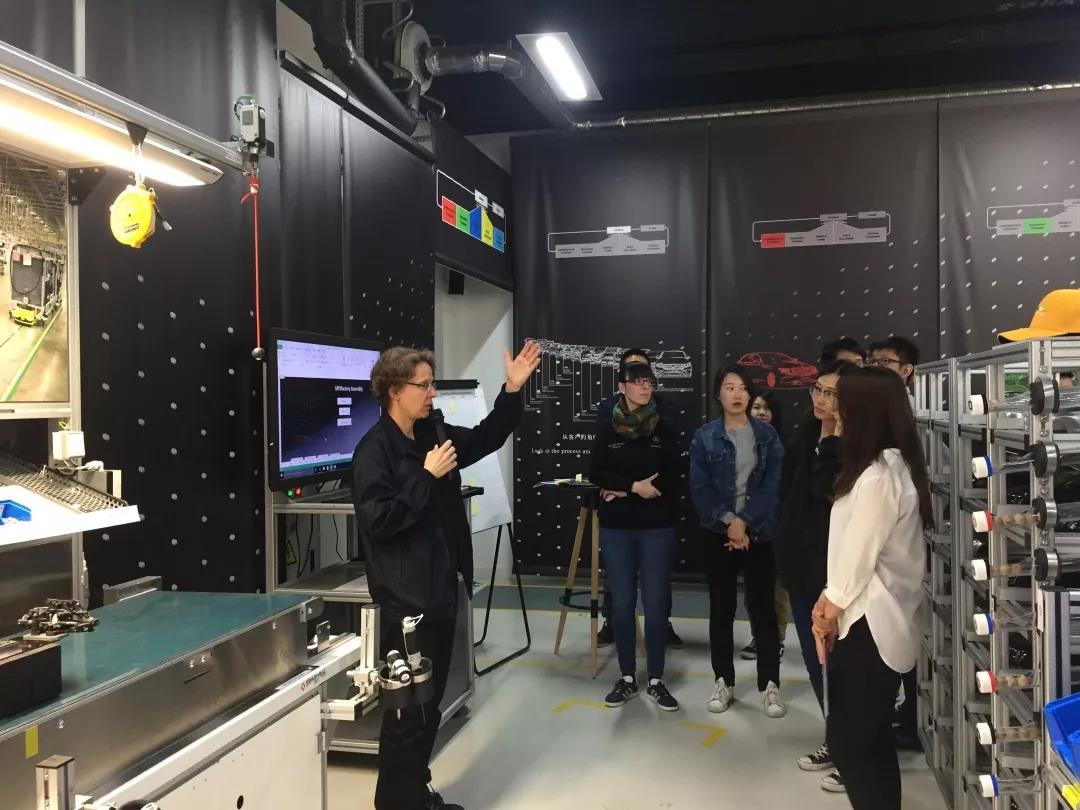 7804C8A1C33EF93B8FDEC331361_C95B2587_1AF90