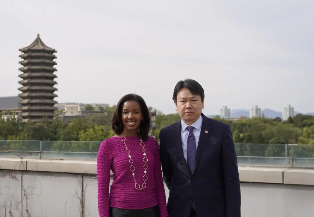 8AC1F7B26B1E0360CC00B0A7A4D_39DF941D_F32F