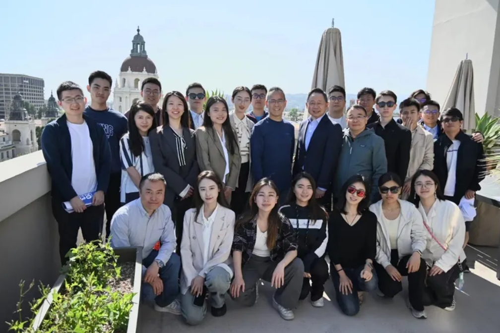 价值投资！北大安博电竞学子的伯克希尔·哈撒韦年度股东大会之旅