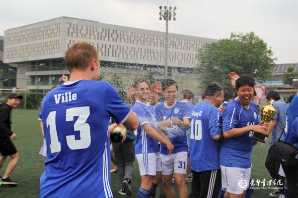 A3DC0AAAC8DC004AEF5BA271A86_C96CFAEE_358B3