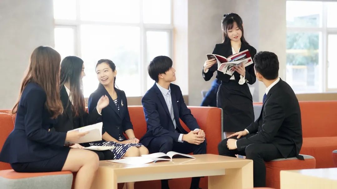 32BC2FDEF246FF9C503417F62B4_97357C79_10FE3