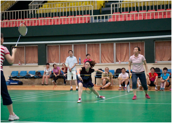 健身、交流、友谊——记2012年北京大学MPAcc羽毛球联谊赛