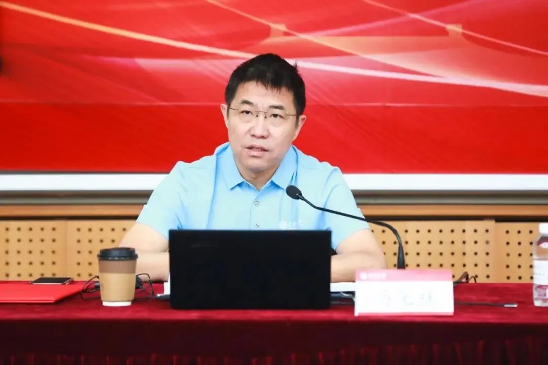 5C6CE22C1652CFEF3EE97061E2E_E04CBF2B_1A221